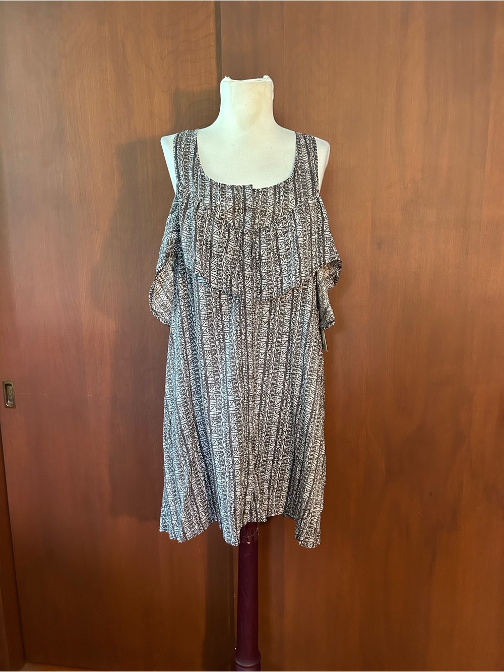 NWT RVCA Brown & White Geometric Dress